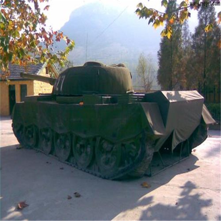 长安大型充气坦克